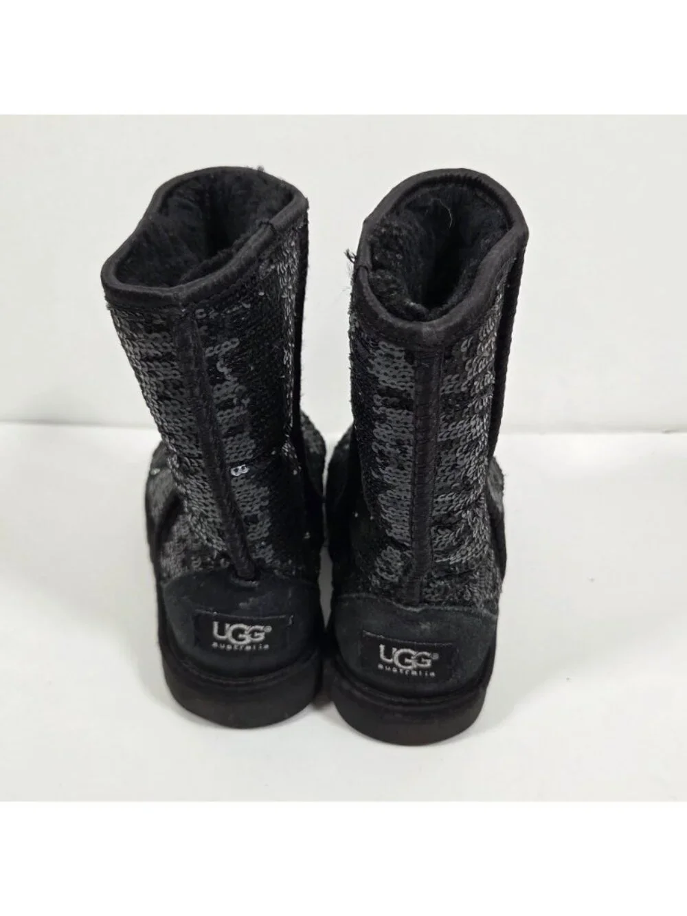 UGG Classic Short Sequin Boots Black Kids Size 5 Sparkle